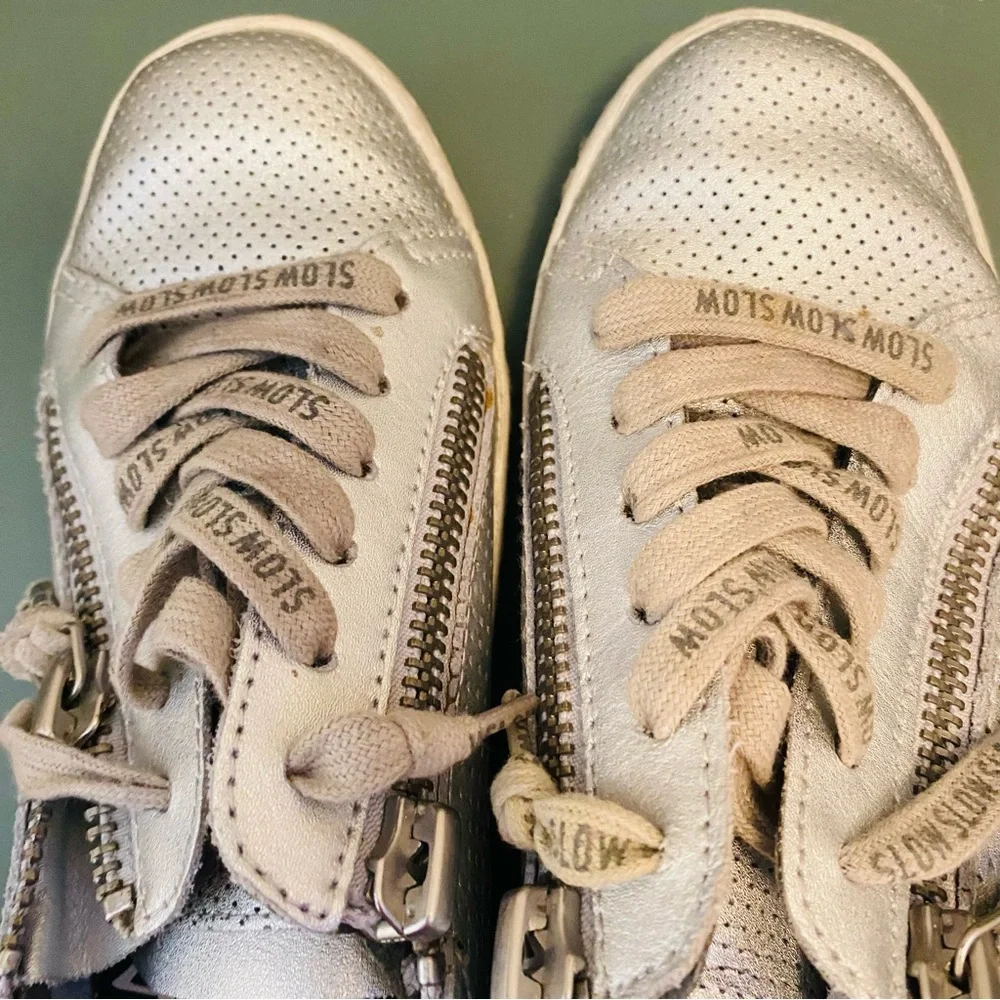 Dolce Vita zippers written distressed